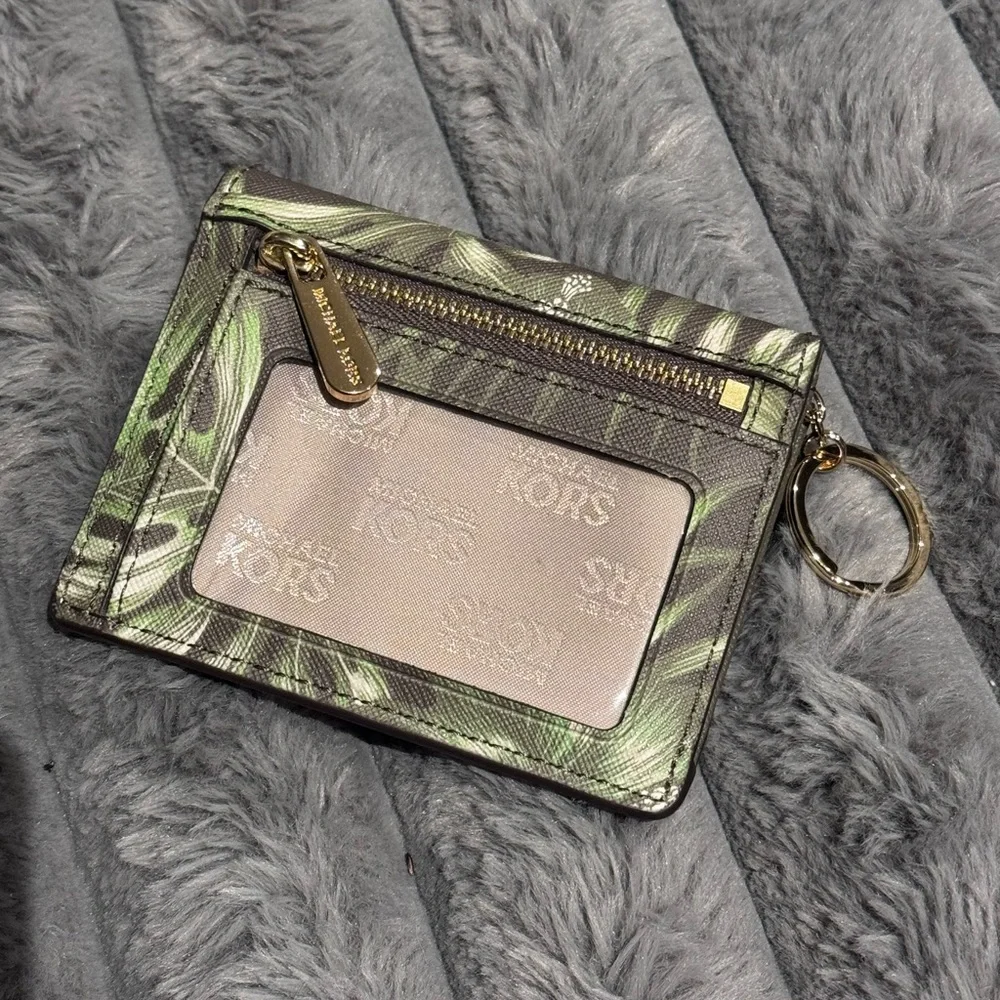 Michael Kors Tropical Leaf Key Ring/Card Holder Mini Wallet - Picture 2 of 8